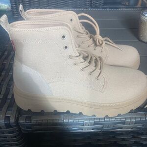 Brand new tan Levi boots